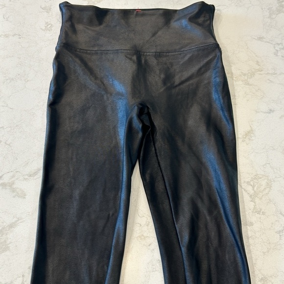 SPANX Faux Leather Leggings Small S/P (2-4) Black Pants - Picture 4 of 15